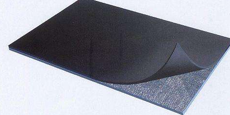 选材百科 橡胶板——种类丰富 2,按用途,可分为工业胶板和橡胶地板.